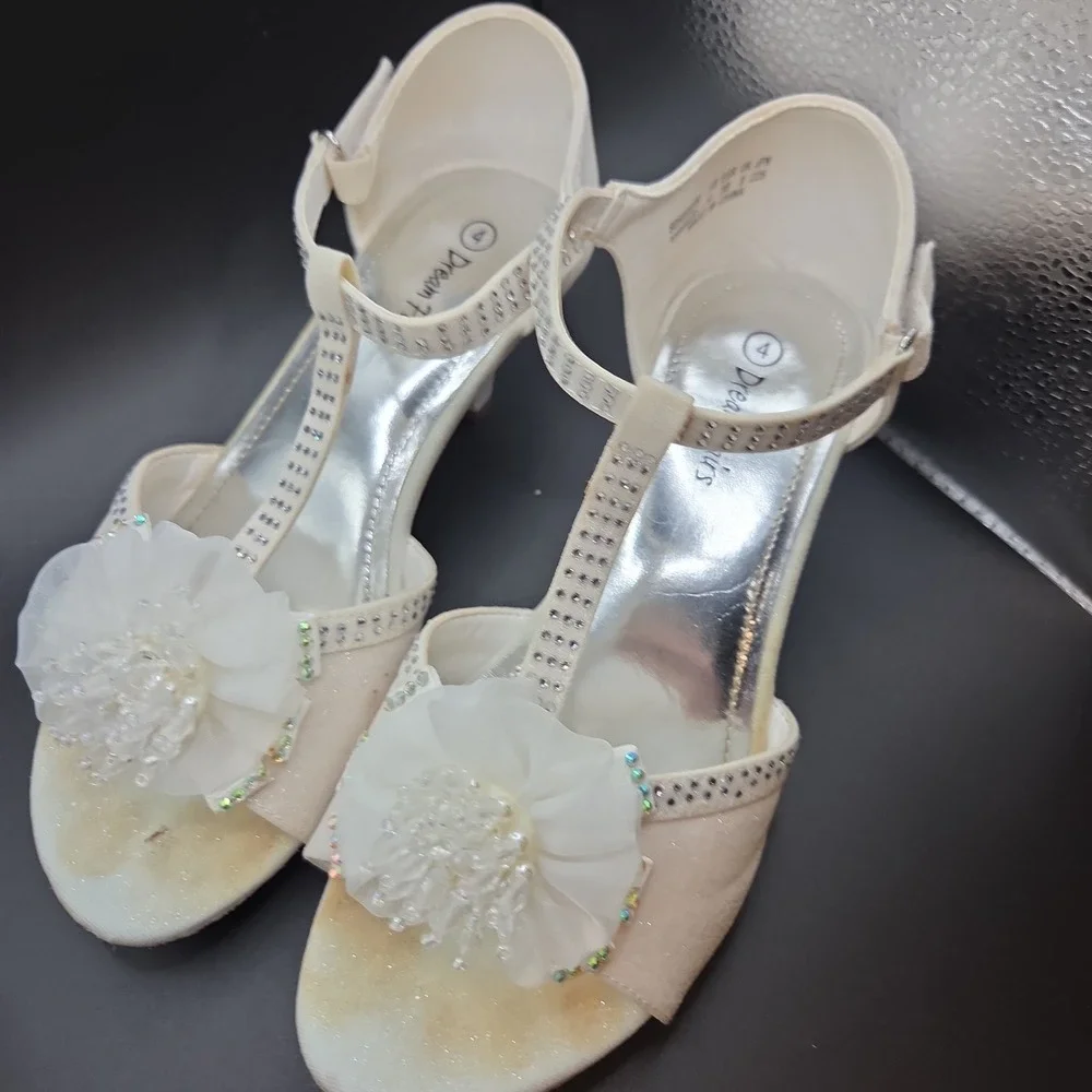 Dream Pairs Girls Dress Sandals Rhinestone  Flower Kitten Heel Ivory Size 4